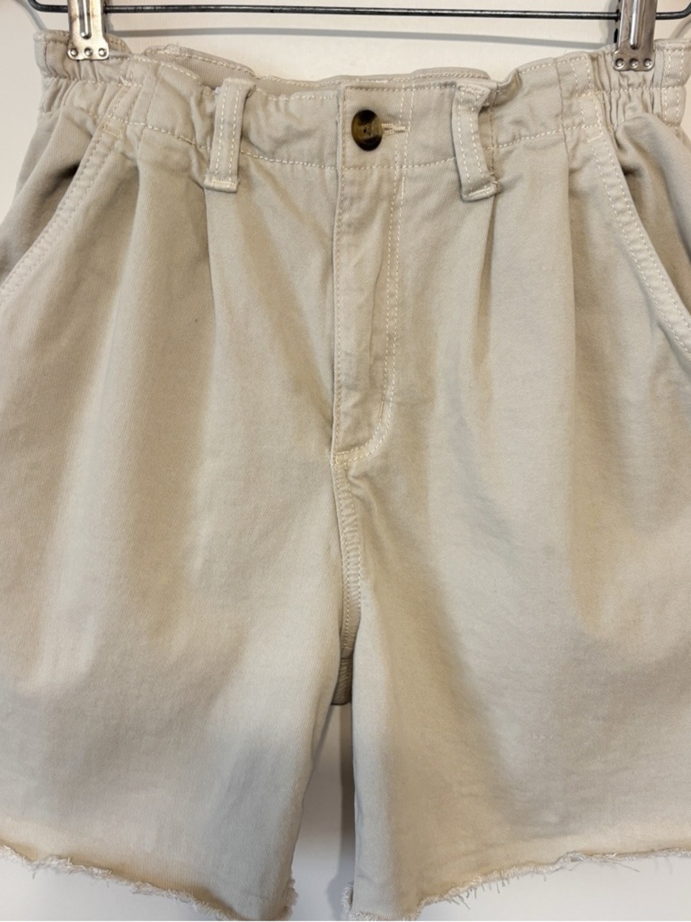 American Eagle Khaki Longline Shorts Elastic Waist Tan 00 - Picture 2 of 8